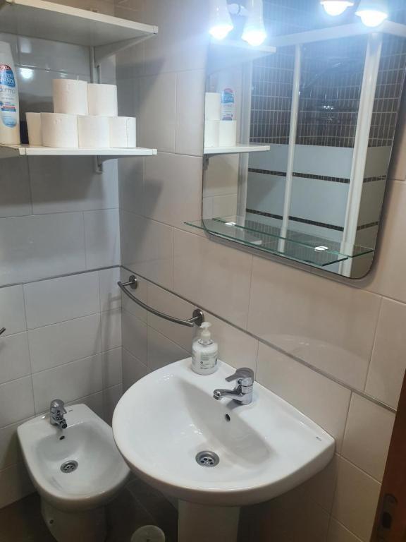 3F, Aire Acondic, 80M2, 2 Dormitorios, 4 Huespedes, Wifi Gratis La Linea de la Concepcion Exterior photo